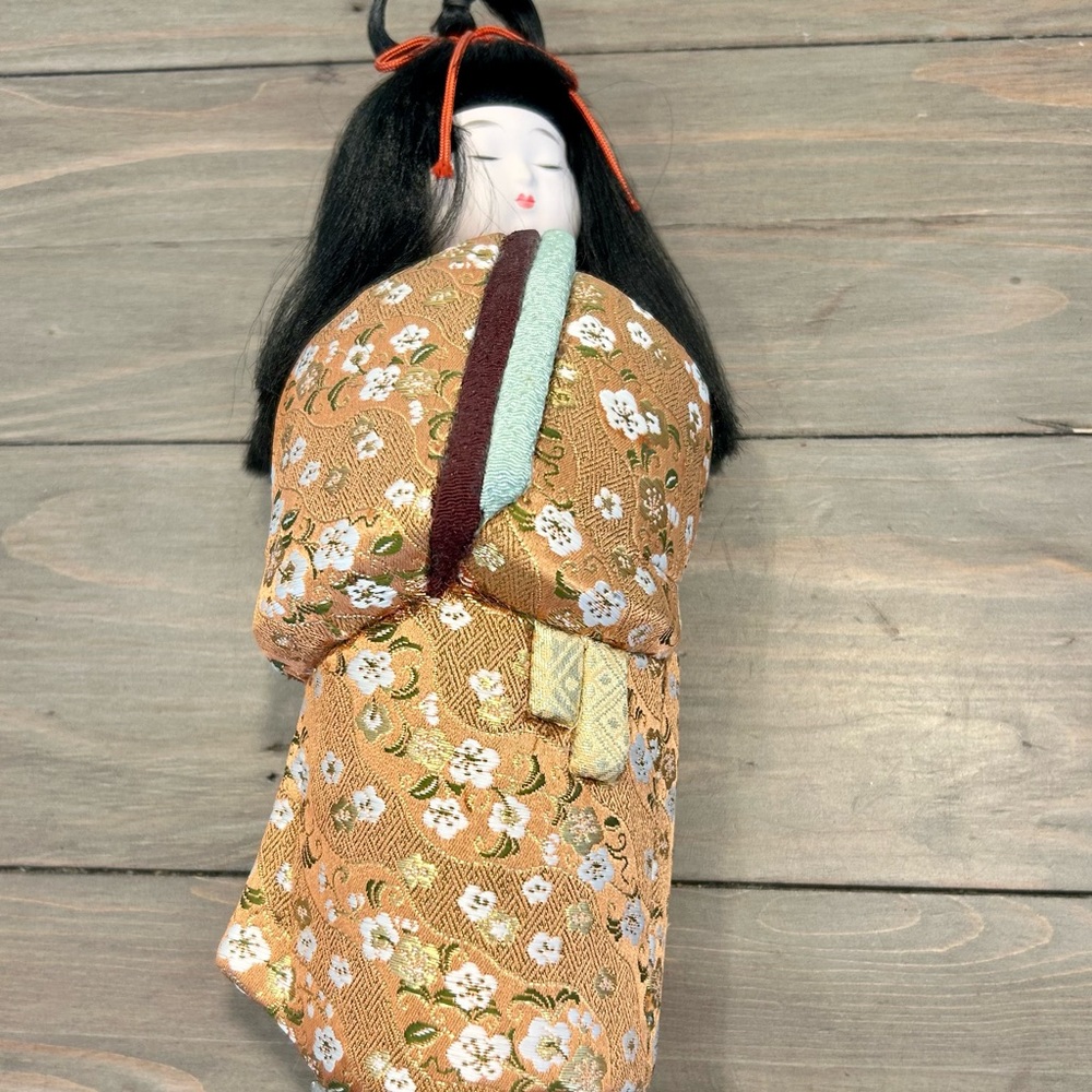 Japanese kimono doll, vintage, silk kimono, 11 inch tall